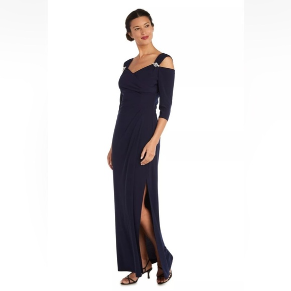 NWT. R&M Richards 12 Empire Waist Cold Shoulder Sleeve Evening Gown.